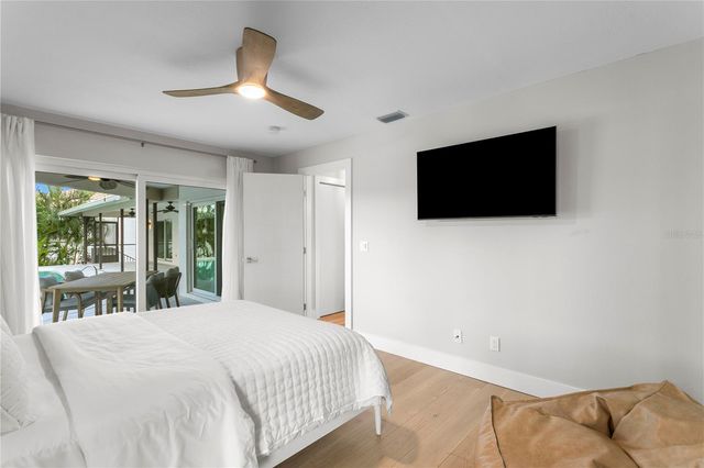 4995 58TH AVENUE S, St Petersburg, FL 33715