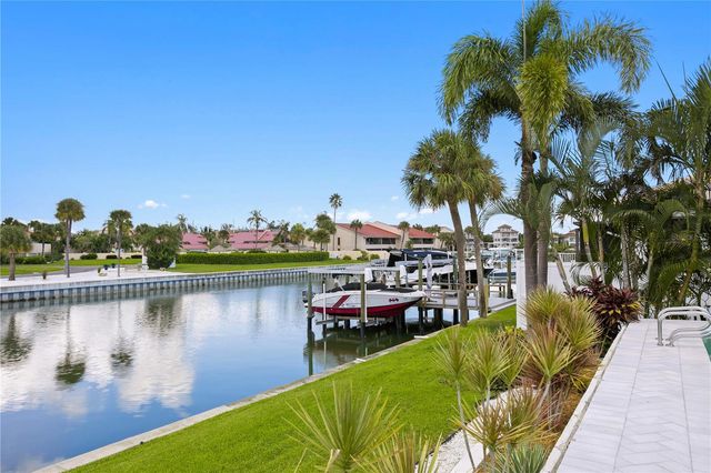 4995 58TH AVENUE S, St Petersburg, FL 33715
