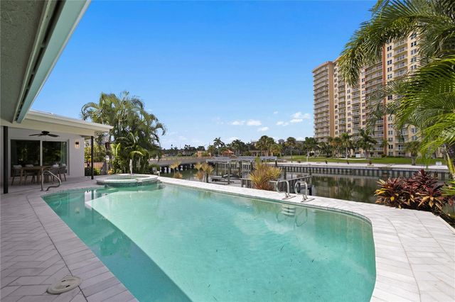 4995 58TH AVENUE S, St Petersburg, FL 33715