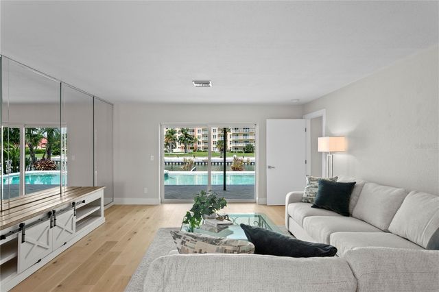 4995 58TH AVENUE S, St Petersburg, FL 33715