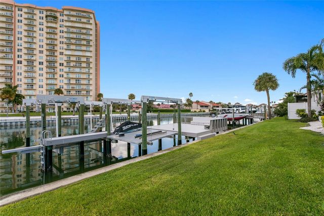 4995 58TH AVENUE S, St Petersburg, FL 33715