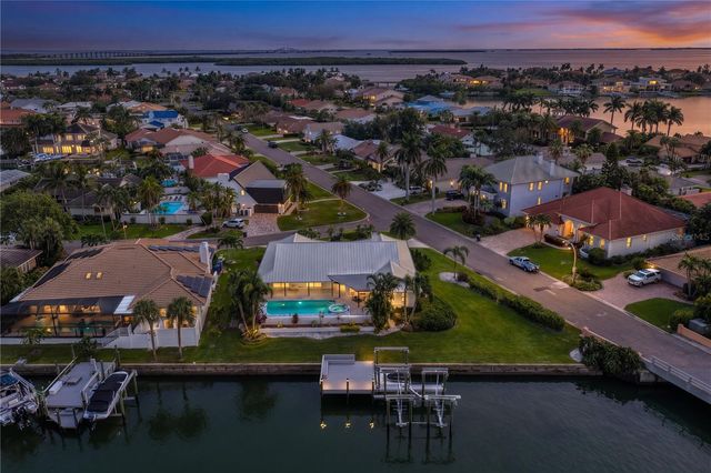 4995 58TH AVENUE S, St Petersburg, FL 33715