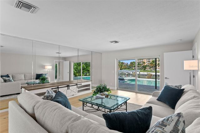 4995 58TH AVENUE S, St Petersburg, FL 33715