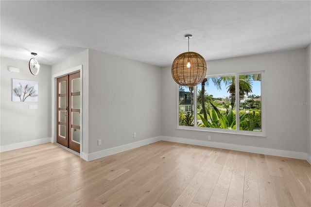 4995 58TH AVENUE S, St Petersburg, FL 33715