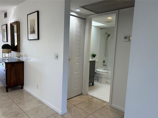 100 SW 130th Terrace 109C, Pembroke Pines, FL 33027