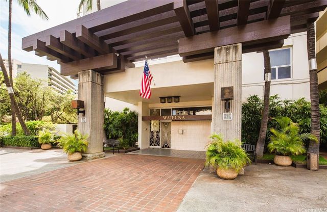 469 Ena Road 2304, Honolulu, HI 96815