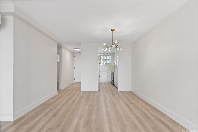 469 Ena Road 2304, Honolulu, HI 96815