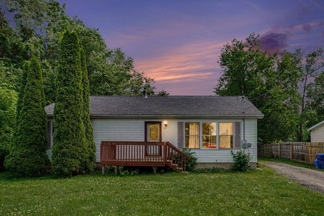 524 Graham Street, Cassopolis, MI 49031
