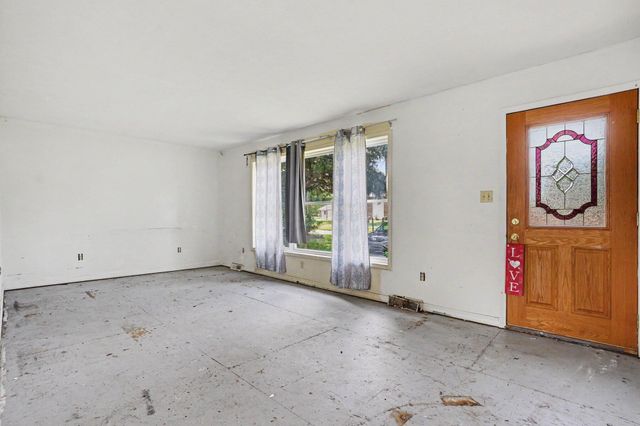 524 Graham Street, Cassopolis, MI 49031