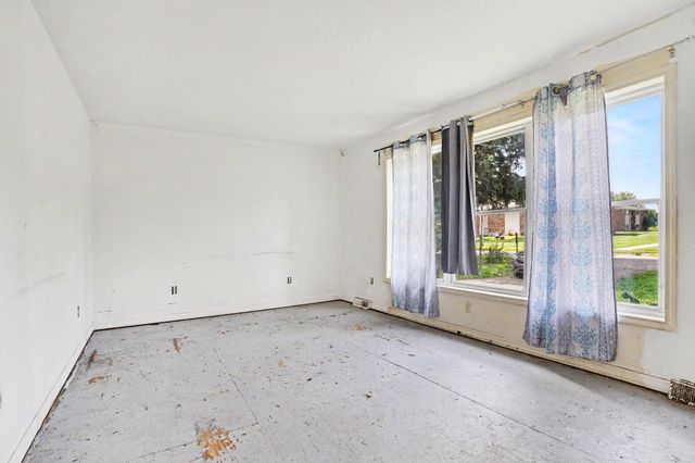 524 Graham Street, Cassopolis, MI 49031