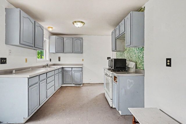 524 Graham Street, Cassopolis, MI 49031