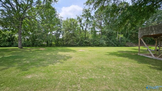 1100 Rain Tree Drive, Tuscumbia, AL 35674