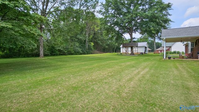 1100 Rain Tree Drive, Tuscumbia, AL 35674