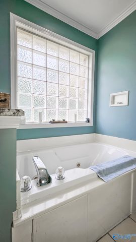 1100 Rain Tree Drive, Tuscumbia, AL 35674