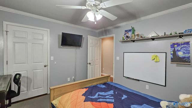 1100 Rain Tree Drive, Tuscumbia, AL 35674