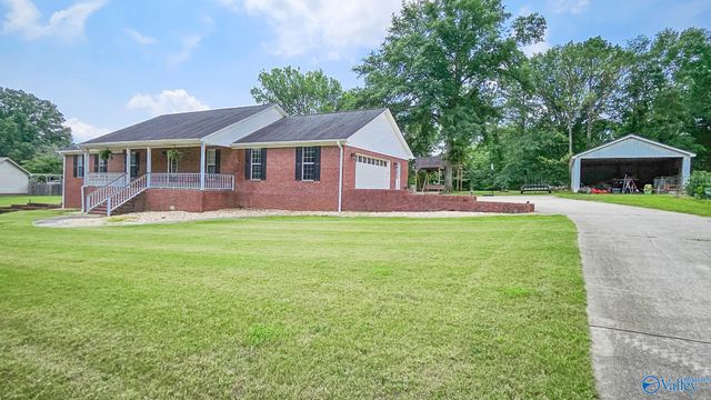 1100 Rain Tree Drive, Tuscumbia, AL 35674