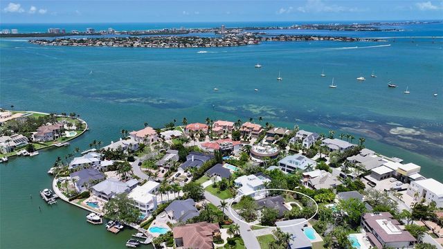 1387 HARBOR DRIVE, Sarasota, FL 34239