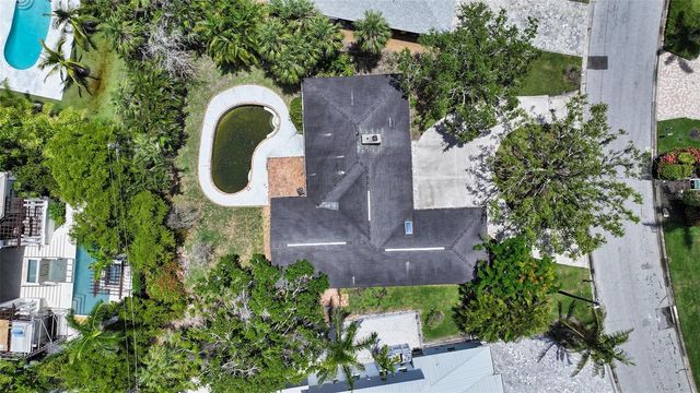 1387 HARBOR DRIVE, Sarasota, FL 34239