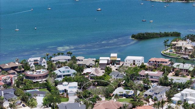 1387 HARBOR DRIVE, Sarasota, FL 34239