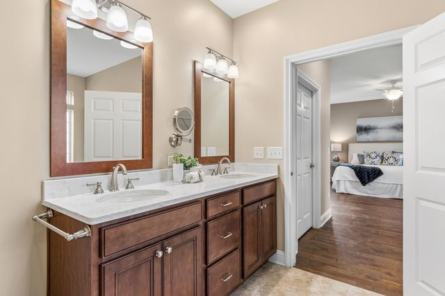 3731 Chesapeake Lane, Naperville, IL 60564