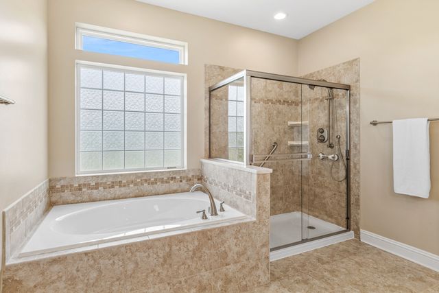 3731 Chesapeake Lane, Naperville, IL 60564