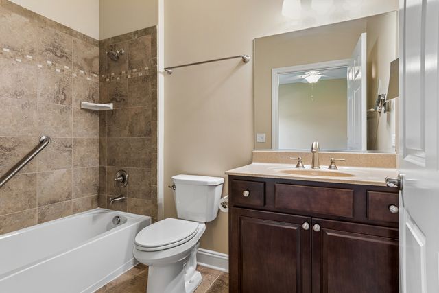 3731 Chesapeake Lane, Naperville, IL 60564