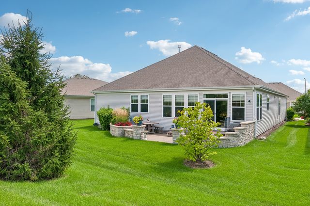 3731 Chesapeake Lane, Naperville, IL 60564