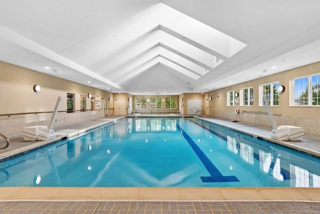 3731 Chesapeake Lane, Naperville, IL 60564