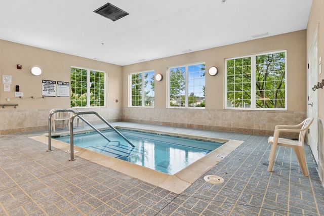 3731 Chesapeake Lane, Naperville, IL 60564