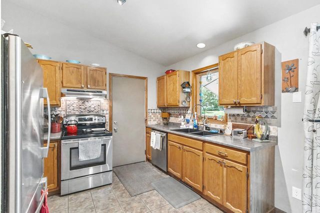 1036 Villa Circle, Sun Prairie, WI 53590