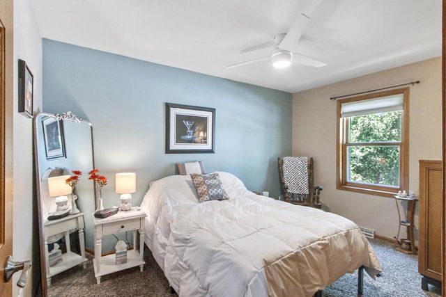 1036 Villa Circle, Sun Prairie, WI 53590