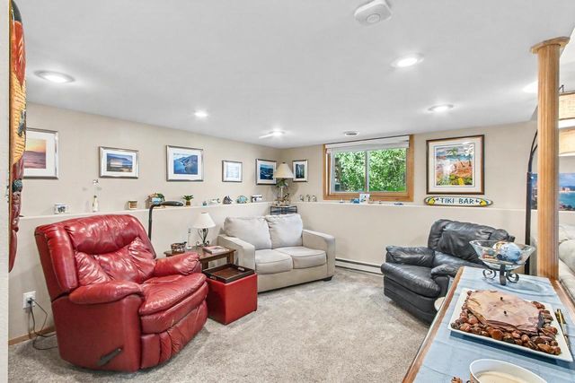 1036 Villa Circle, Sun Prairie, WI 53590