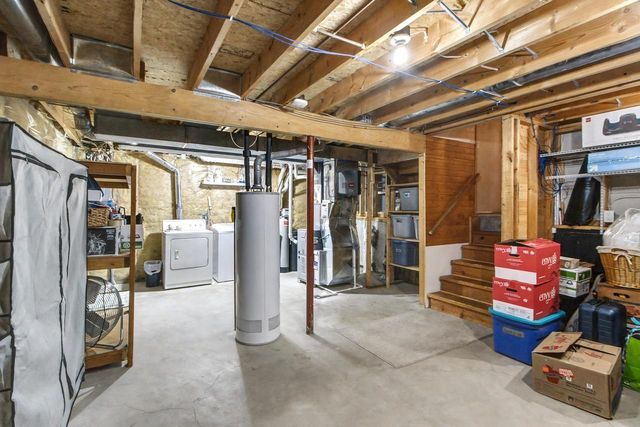 1036 Villa Circle, Sun Prairie, WI 53590