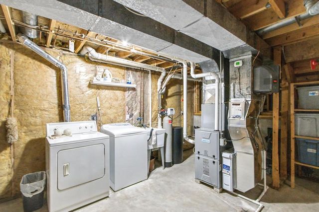 1036 Villa Circle, Sun Prairie, WI 53590