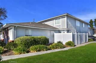 28159 Robin Ave, Saugus, CA 91350