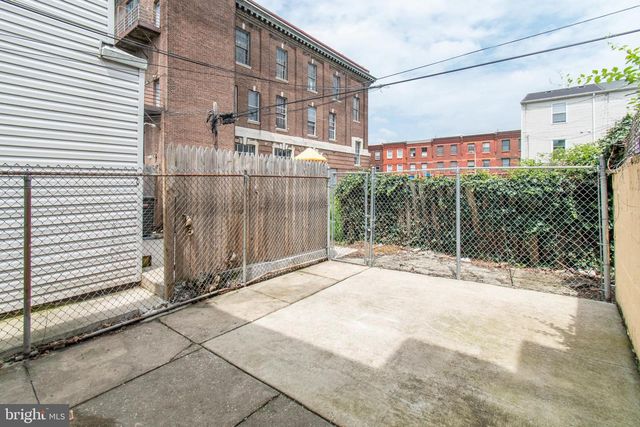 1635 FONTAIN ST, Philadelphia, PA 19121