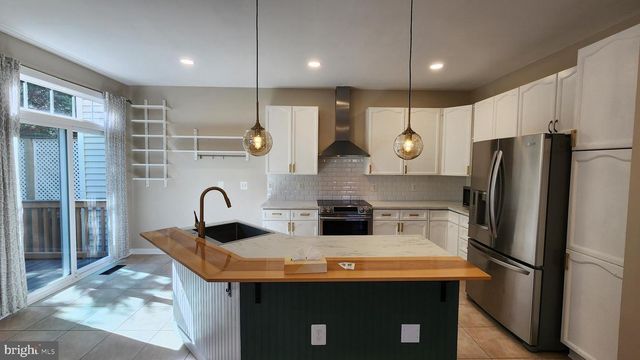 14773 TRUITT FARM DR, Centreville, VA 20120