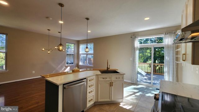 14773 TRUITT FARM DR, Centreville, VA 20120