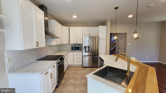 14773 TRUITT FARM DR, Centreville, VA 20120