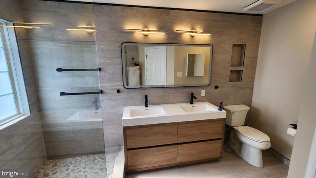 14773 TRUITT FARM DR, Centreville, VA 20120