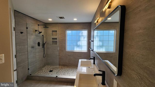 14773 TRUITT FARM DR, Centreville, VA 20120