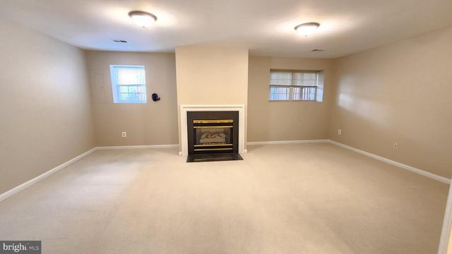 14773 TRUITT FARM DR, Centreville, VA 20120