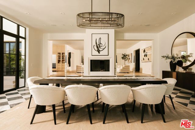 1748 Correa Way, Los Angeles, CA 90049