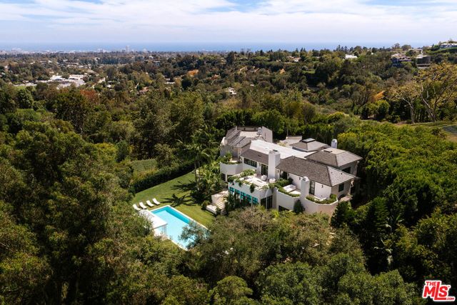1748 Correa Way, Los Angeles, CA 90049