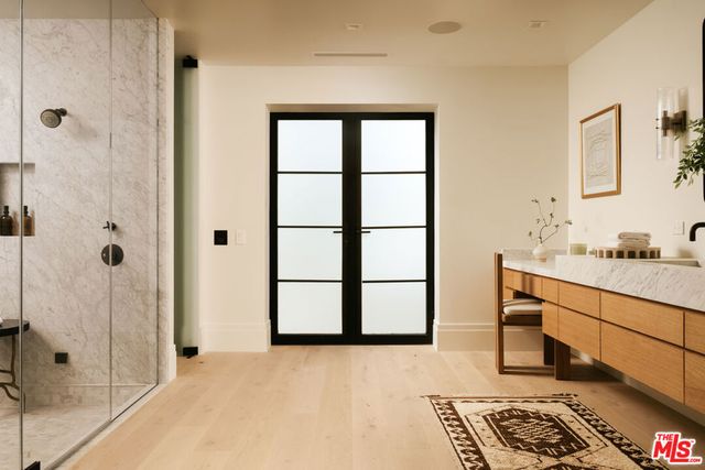 1748 Correa Way, Los Angeles, CA 90049