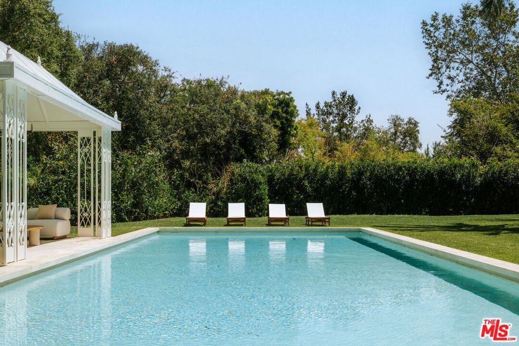 Image 56 of property listing at 1748 Correa Way, Los Angeles, CA 90049