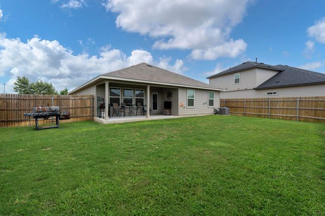 1444 Acorn Wood, Seguin, TX 78155