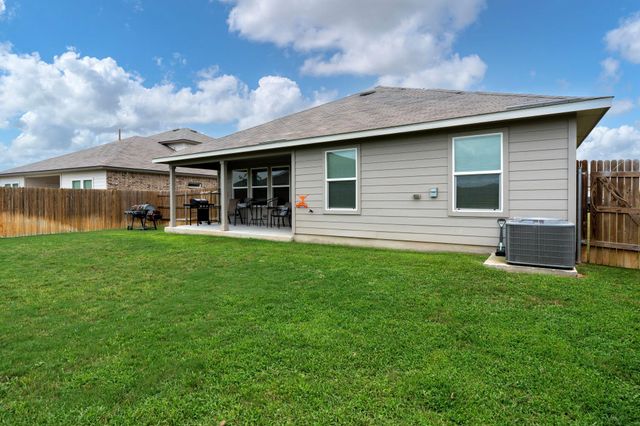 1444 Acorn Wood, Seguin, TX 78155