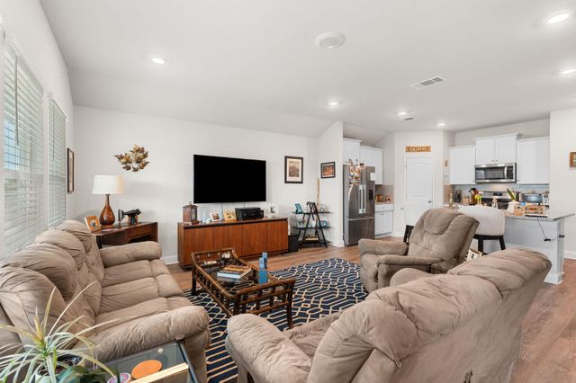 1444 Acorn Wood, Seguin, TX 78155