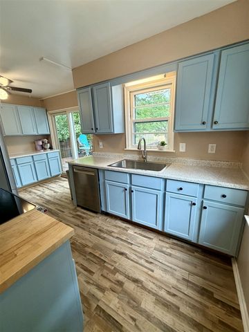 2022 Paddington Road, Kalamazoo, MI 49001